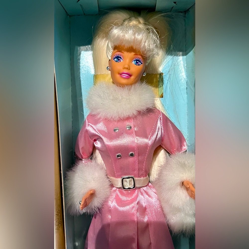 BARBIE Winter Dazzle Barbie General Mills Special Ed. 1997 Mattel NIB Vintage